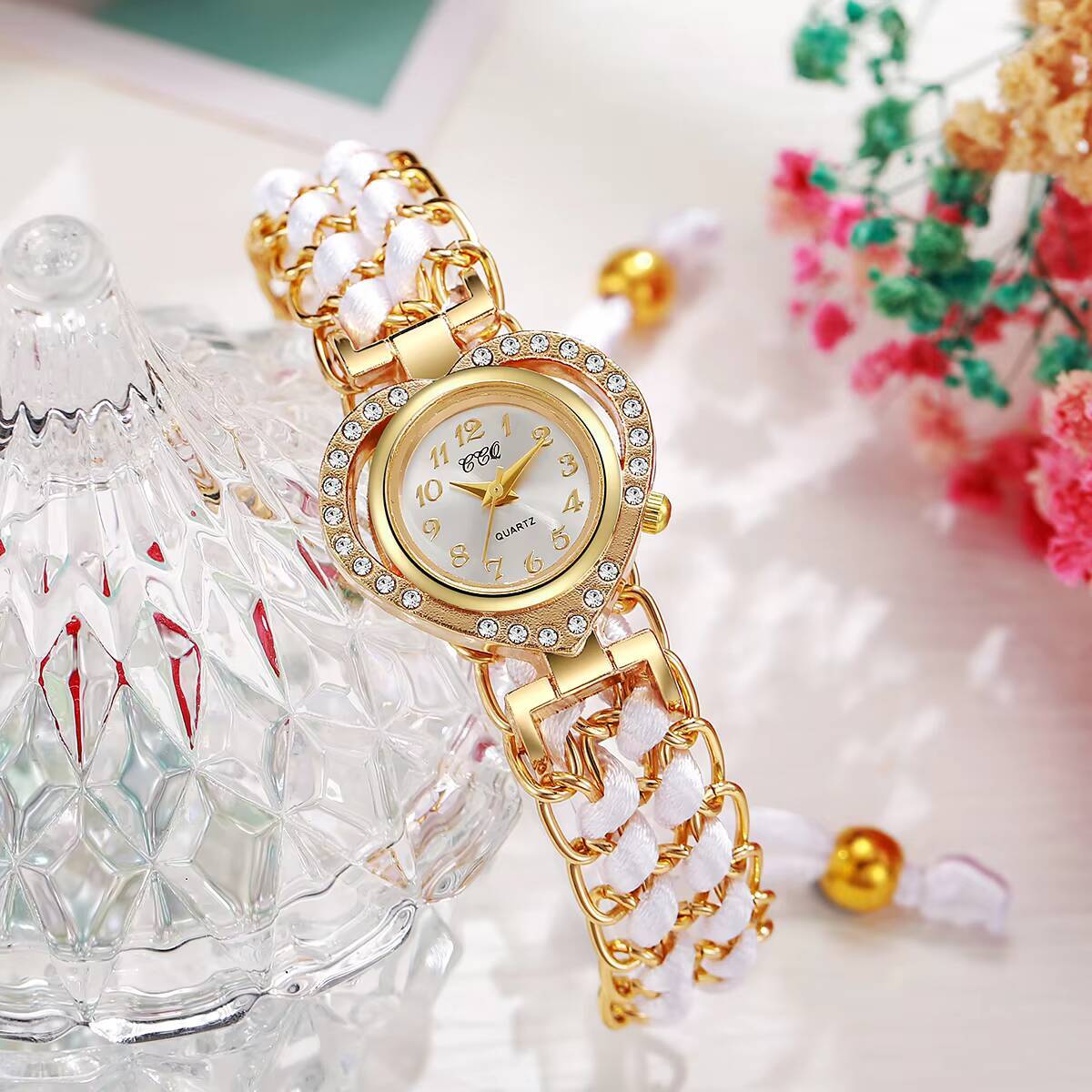 Fashion Rhinestone Heart Dial  - Open Heart Watch recension och pris