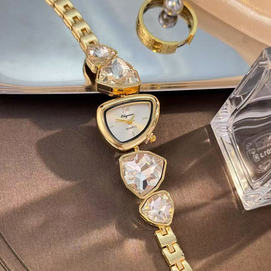 New color scheme irregular des - Luxury Watch Trading recension och pris